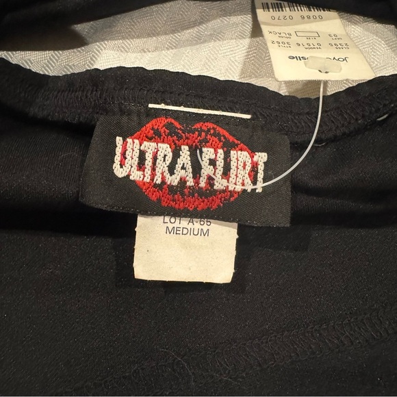 Black Ultra Flirt crop top with feather trim new with tags Medium Deadstock Goth - Picture 5 of 5